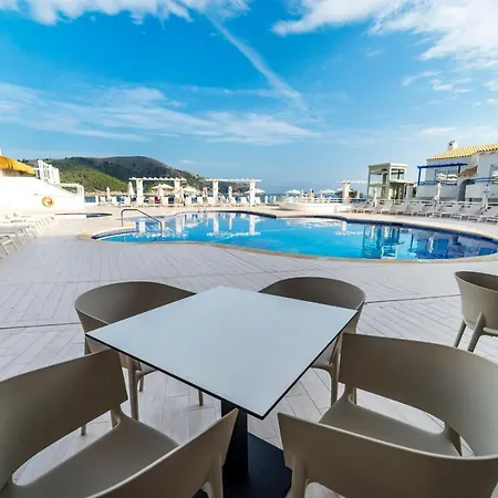 Parque Nereida 4* 칼라 라트자다