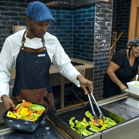 فندق Parque Nereida 4*